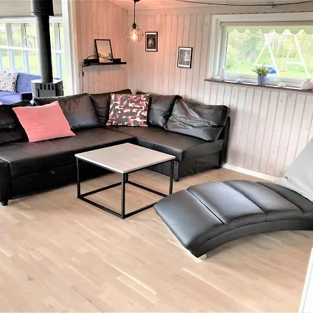 Aleksa - 400m From The Sea In Funen By Interhome
